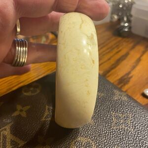 Vintage MCM Marbled Cream Lucite Domed Bangle Bracelet